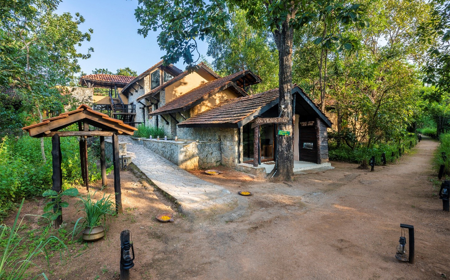 Luxury stay in Kanha National Park