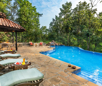 Kanha Resort with Swimming Pool