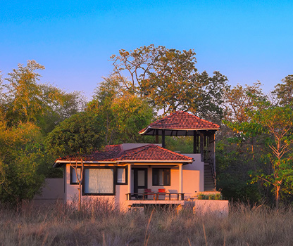 treehouse resorts in satpura