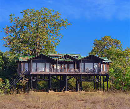 hotel in satpura