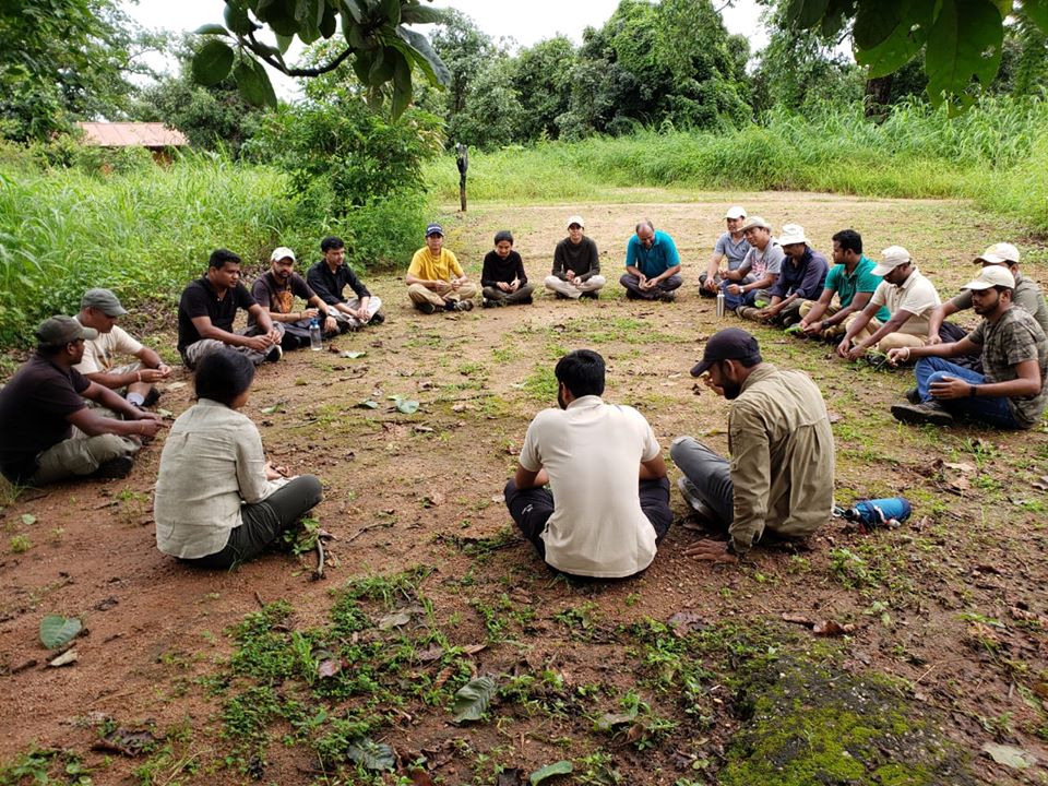 Pugdundee-safaris-naturalist-training