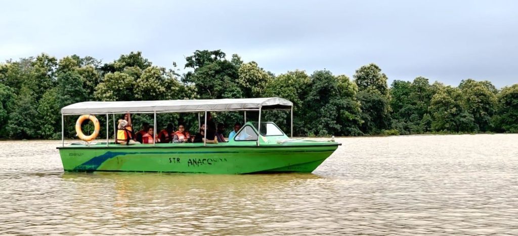 Denwa River boating