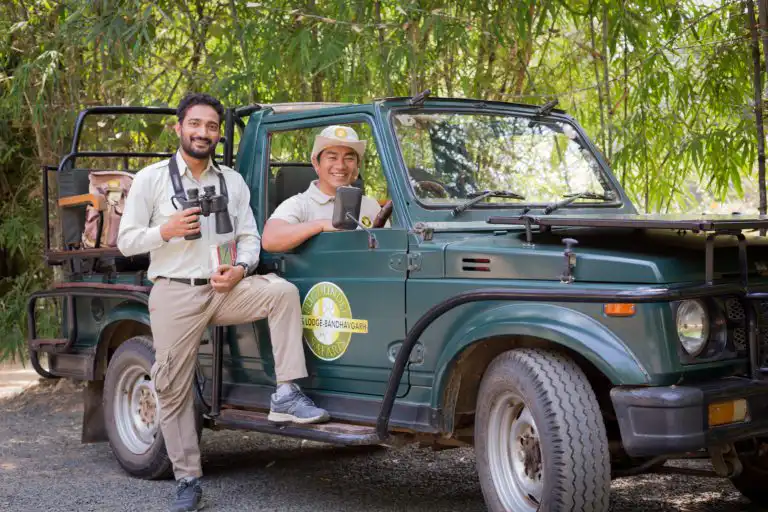 safari with experienced naturalist